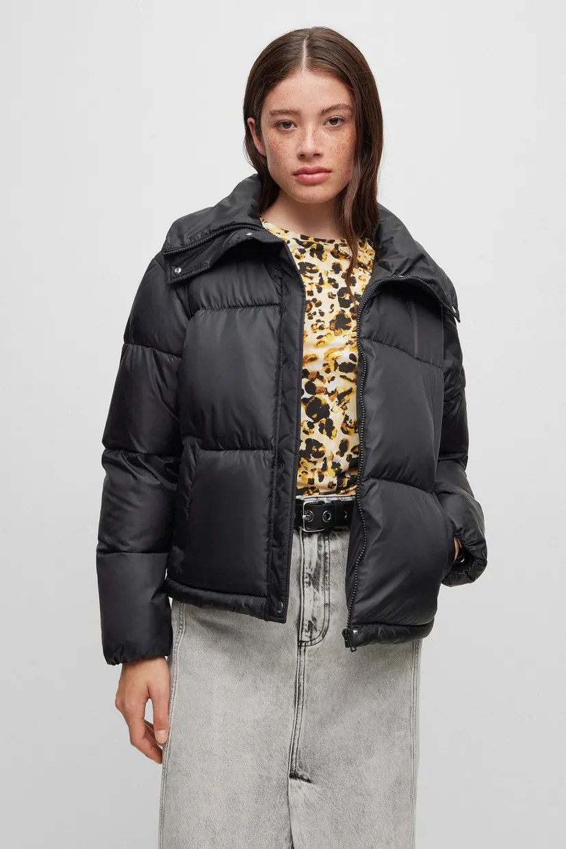 Жіноча чорна куртка HUGO 50501367;001 — MD-Fashion