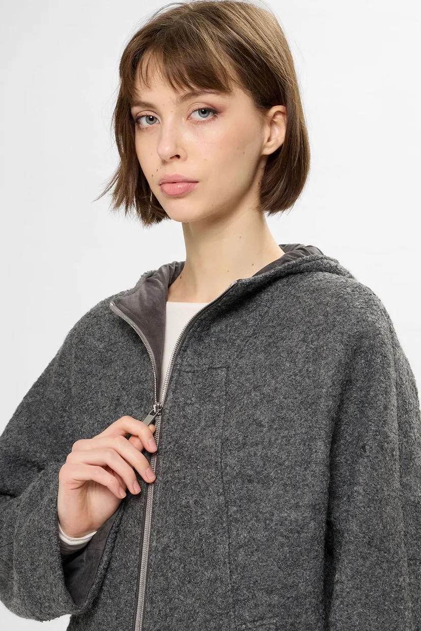 Женская серая куртка 4