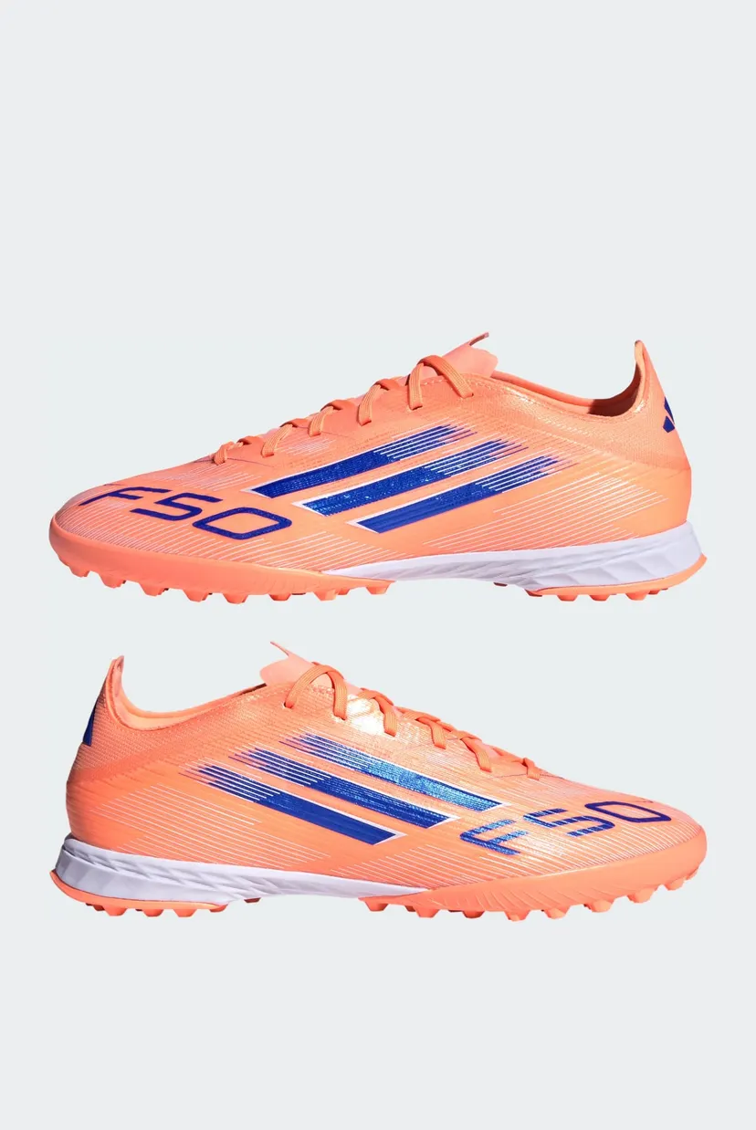 Оранжевые сороконожки F50 Pro Turf 7