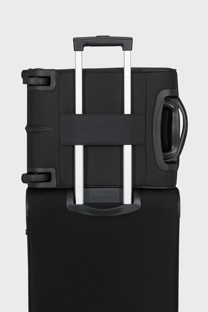 Черный чемодан 40 см CLOUDRIDER JET BLACK 5