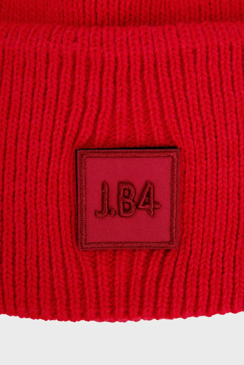 Жіноча червона шапка 3