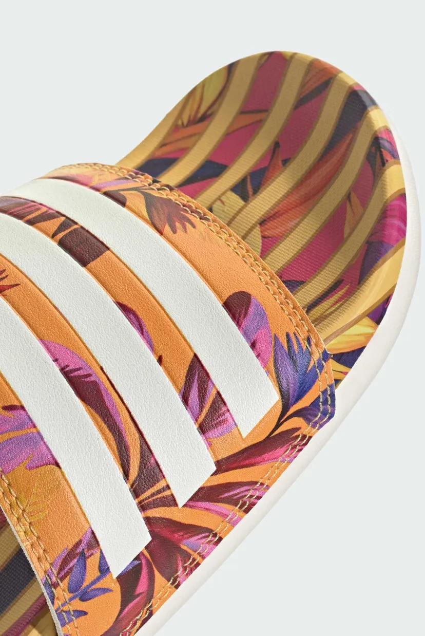 Жіночі слайдери Adilette Comfort 7