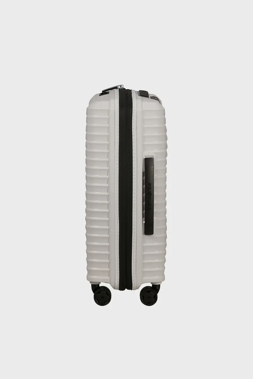 Белый чемодан 55 см UPSCAPE CLOUD WHITE 6