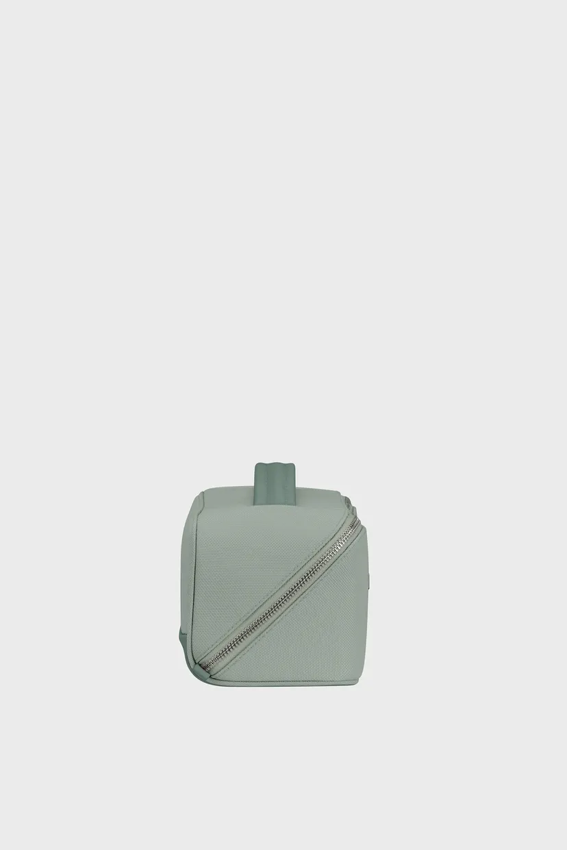 Женская мятная косметичка IMAGE TOILET KIT THYME 5
