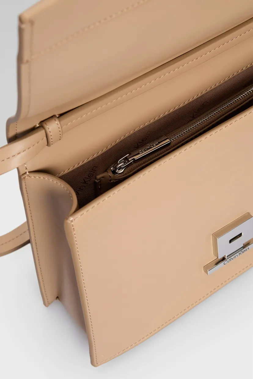 Жіноча бежева сумка CK LINEAR SHOULDER BAG 6