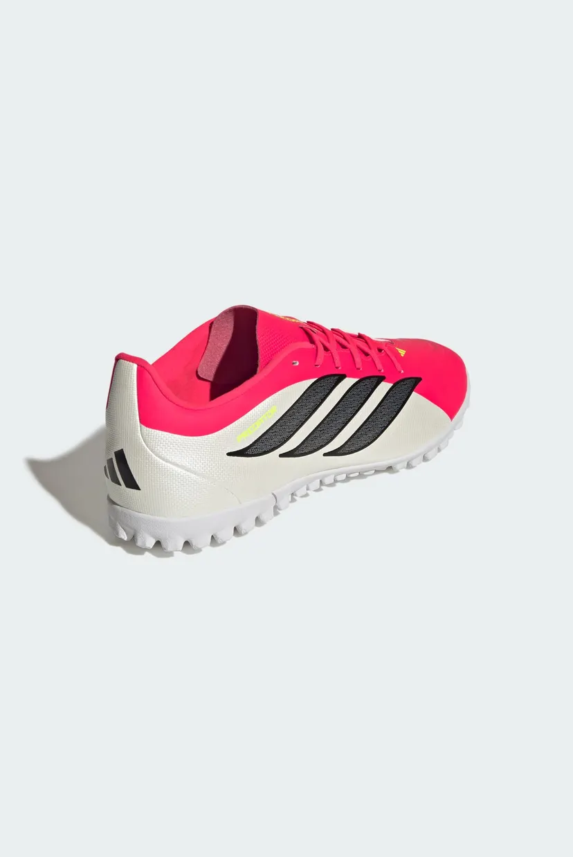 Розовые сороконожки Predator Club Turf Football 5
