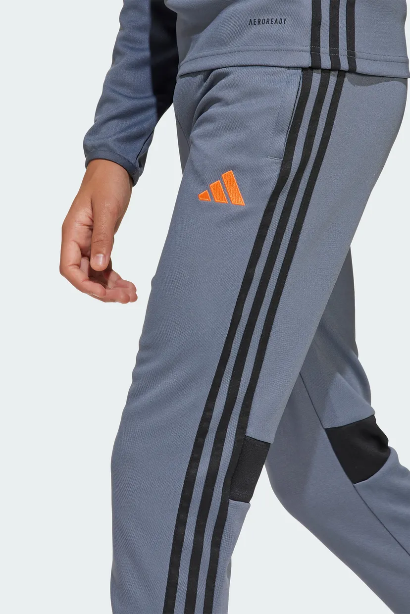 Дитячі сірі спортивні штани Tiro 25 Essentials Kids 4