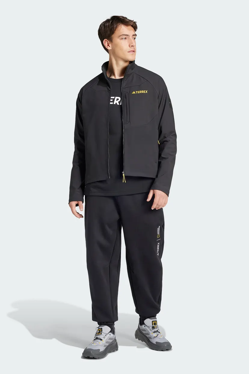 Мужская черная ветровка National Geographic Softshell adidas
