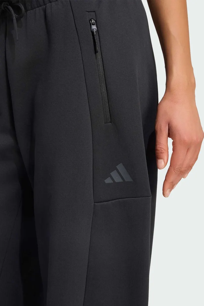 Женские черные спортивные брюки ADIDAS Z.N.E. WIDE 4
