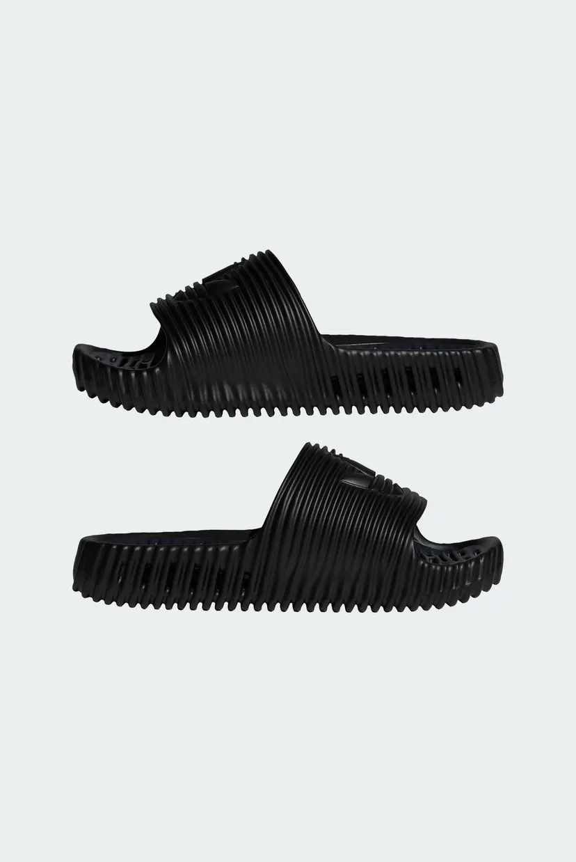Черные слайдеры Adilette 25 7