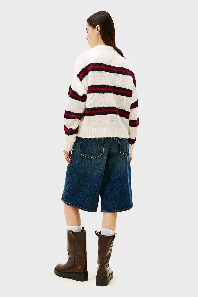 Женский белый свитер в полоску BADGE STRIPE FLUFFY 3