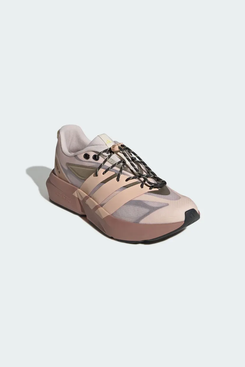 Женские кроссовки LIGHTBLAZE 3