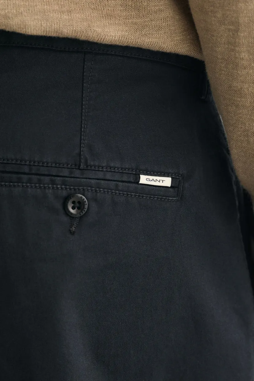 Мужские черные чиносы TAPERED TWILL CHINOS 7