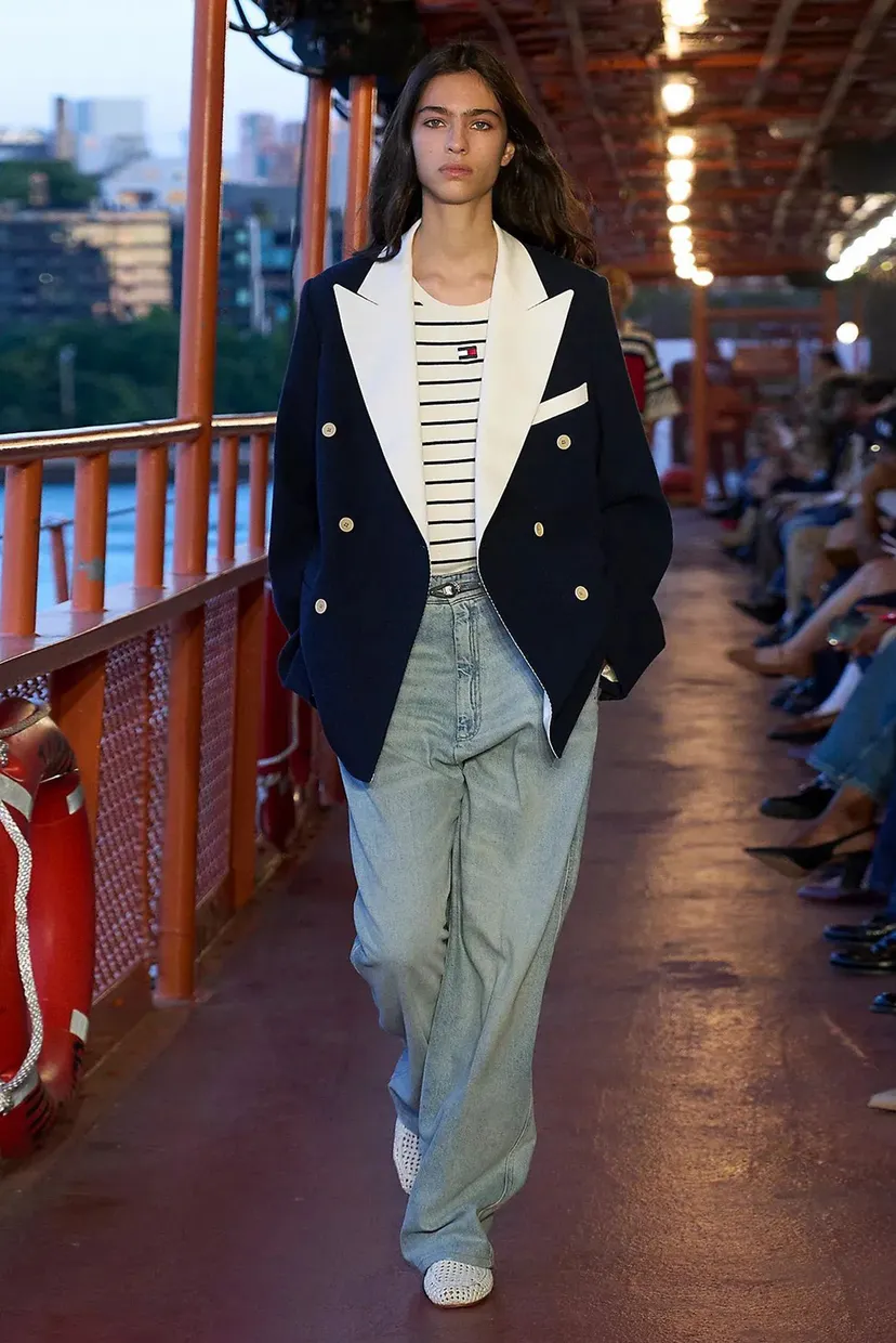 Жіночі блакитні джинси The Runway Collection 7
