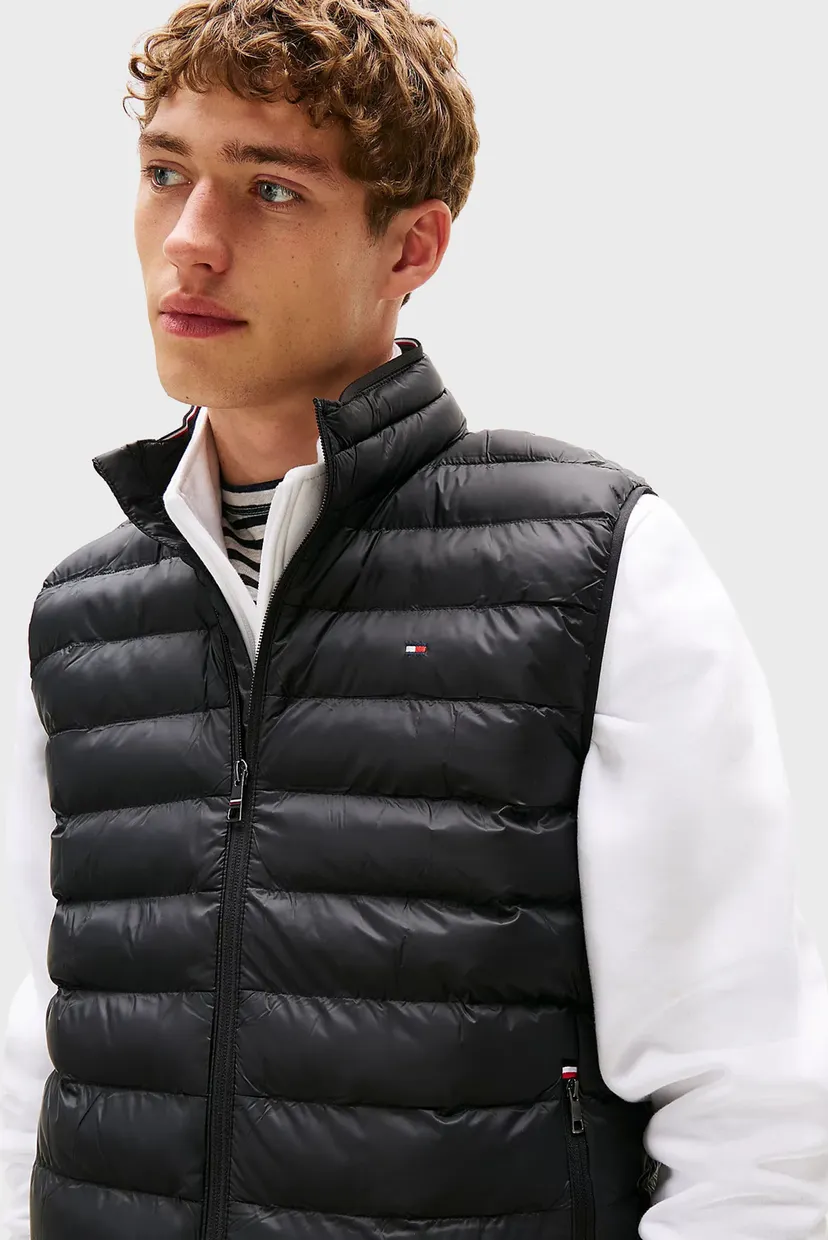 Мужской черный жилет CORE PACKABLE RECYCLED VEST 4