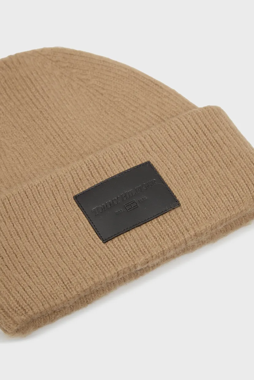 Чоловіча бежева вовняна шапка LEATHER PATCH 4