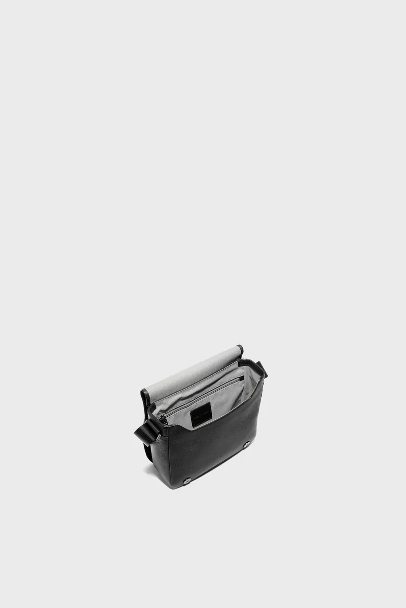 Чоловіча чорна шкіряна сумка Triboro Small Messenger Bag 4