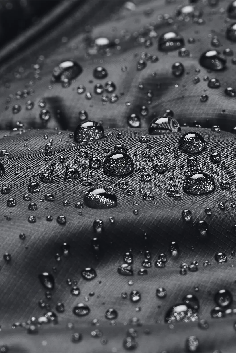 Женская черная куртка LW INSULATE JACKET 4