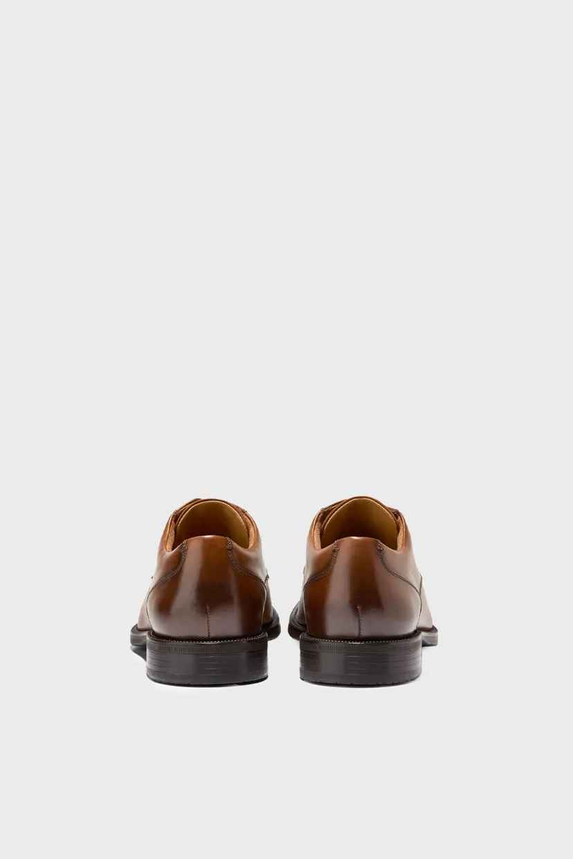 Мужские коричневые кожаные оксфорды Bedford Cap-Toe Oxford 4