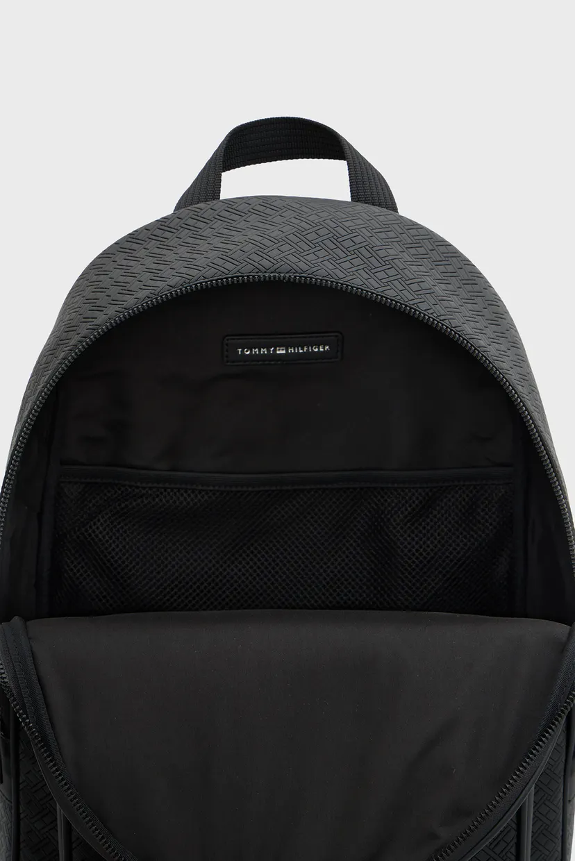 Мужской черный рюкзак EMBOSSED 5