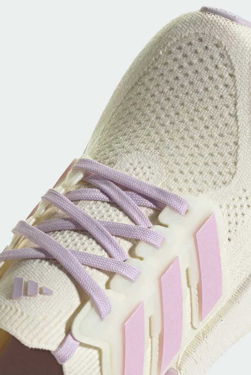 Женские белые кроссовки ULTRABOOST 5 W 7