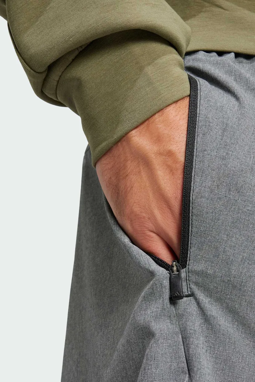 Мужские серые шорты Designed for Training Mélange 5