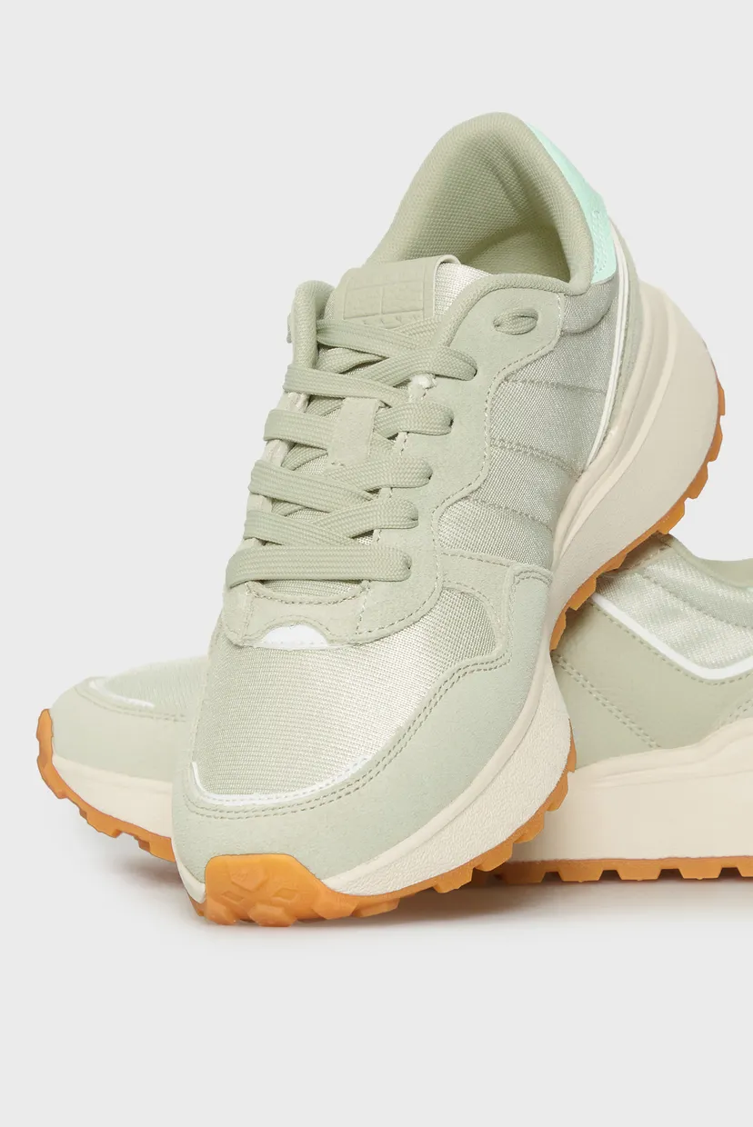 Женские мятные кроссовки CLEATED RUNNER 2