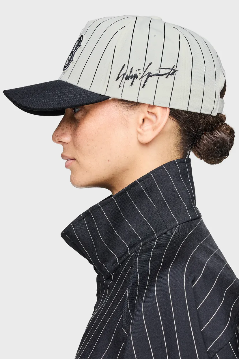 Біла кепка у смужку Y-3 PINSTRIPE 6