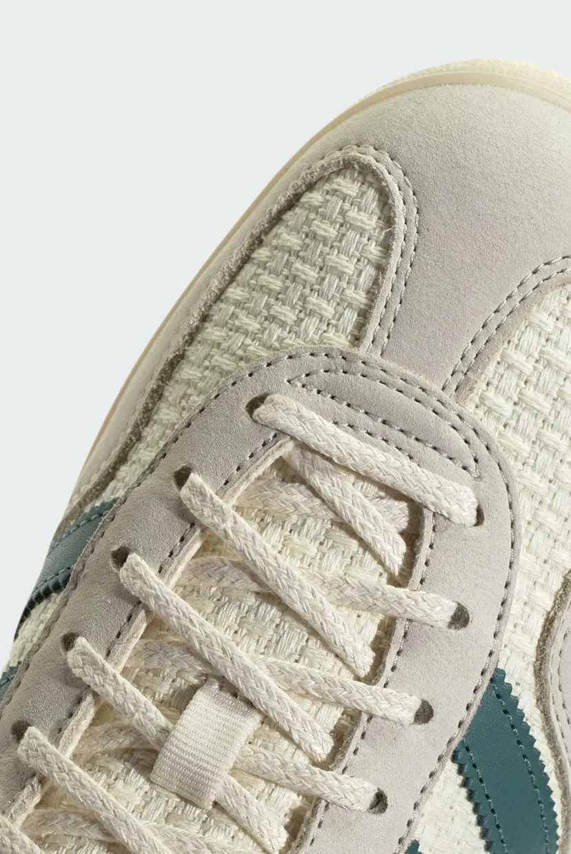 Мужские белые сникерсы Gazelle Indoor 8