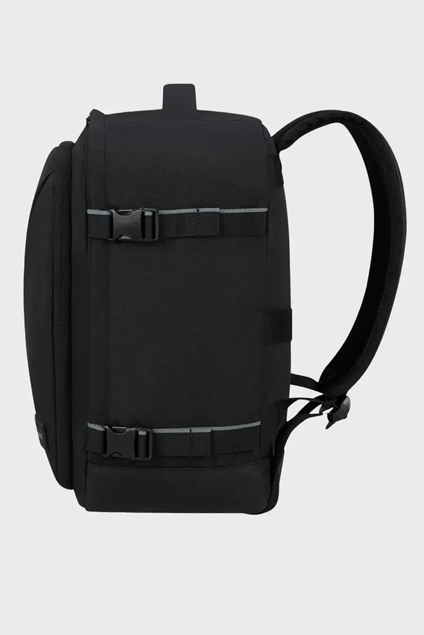 Чоловічий чорний рюкзак TAKE2CABIN BLACK 4