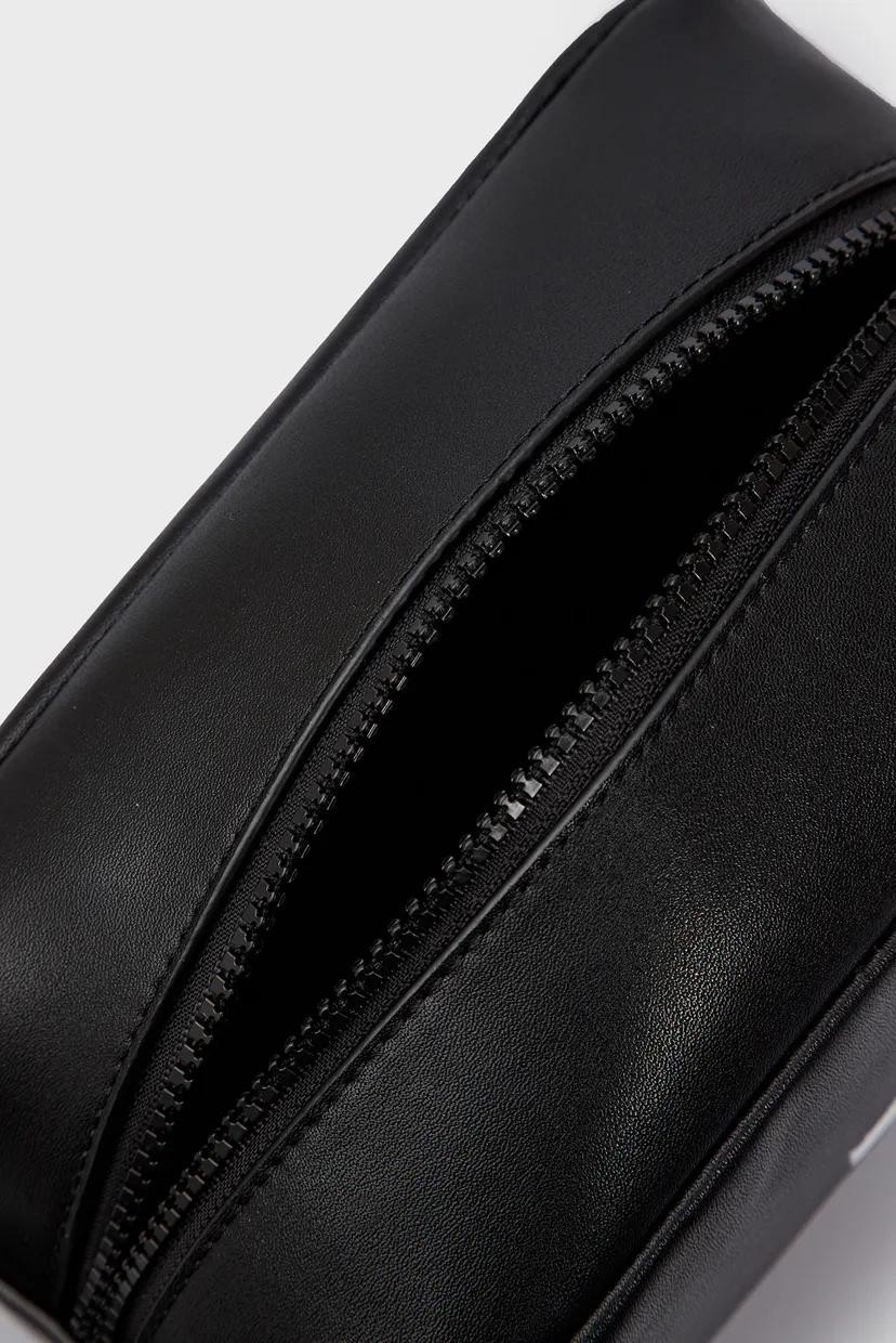 Чоловічий чорний шкіряний несесер TJM HERITAGE LEATHER WASHBAG 5