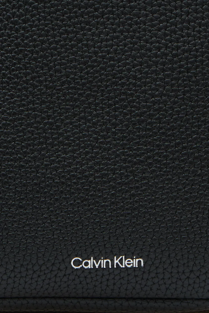 Жіночий чорний рюкзак WEBBING STRAP FLAP 5