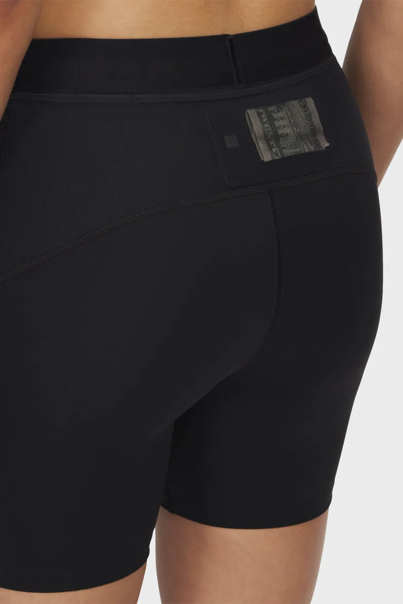 Жіночі чорні шорти UA Trail Run Fitted Short 4