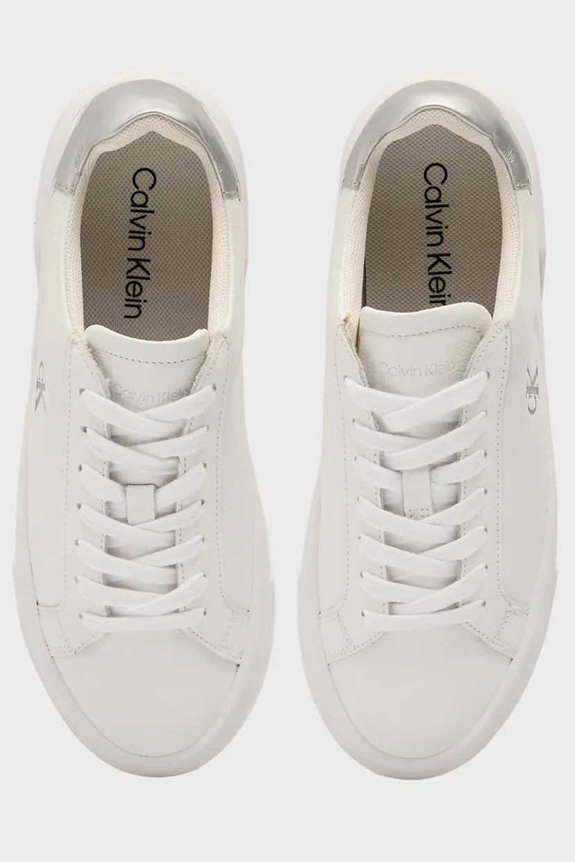 Женские белые сникерсы FLATFORM 4