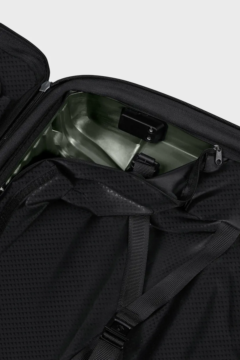 Зелена валіза 55 см UPSCAPE KHAKI 6