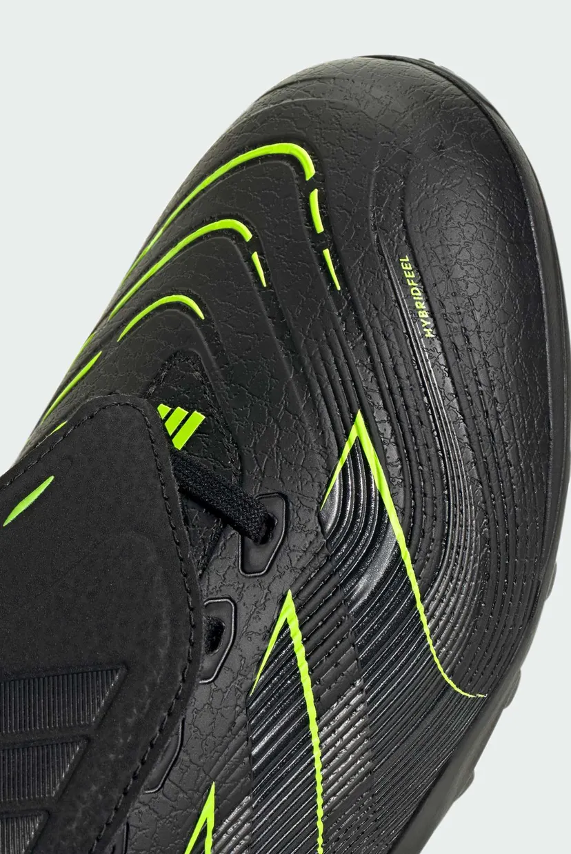 Чорні сороконіжки Predator League Fold-Over Tongue Turf 8