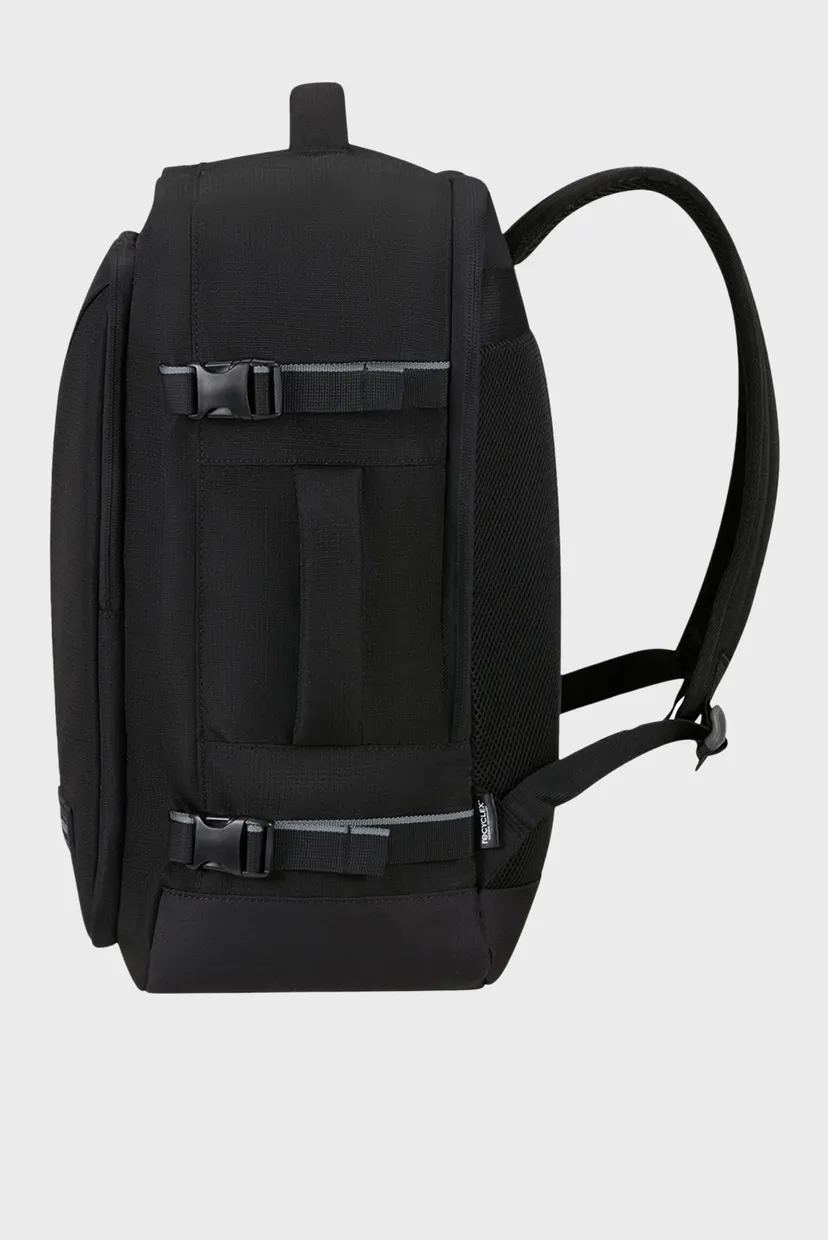 Чоловічий чорний рюкзак TAKE2CABIN BLACK 4