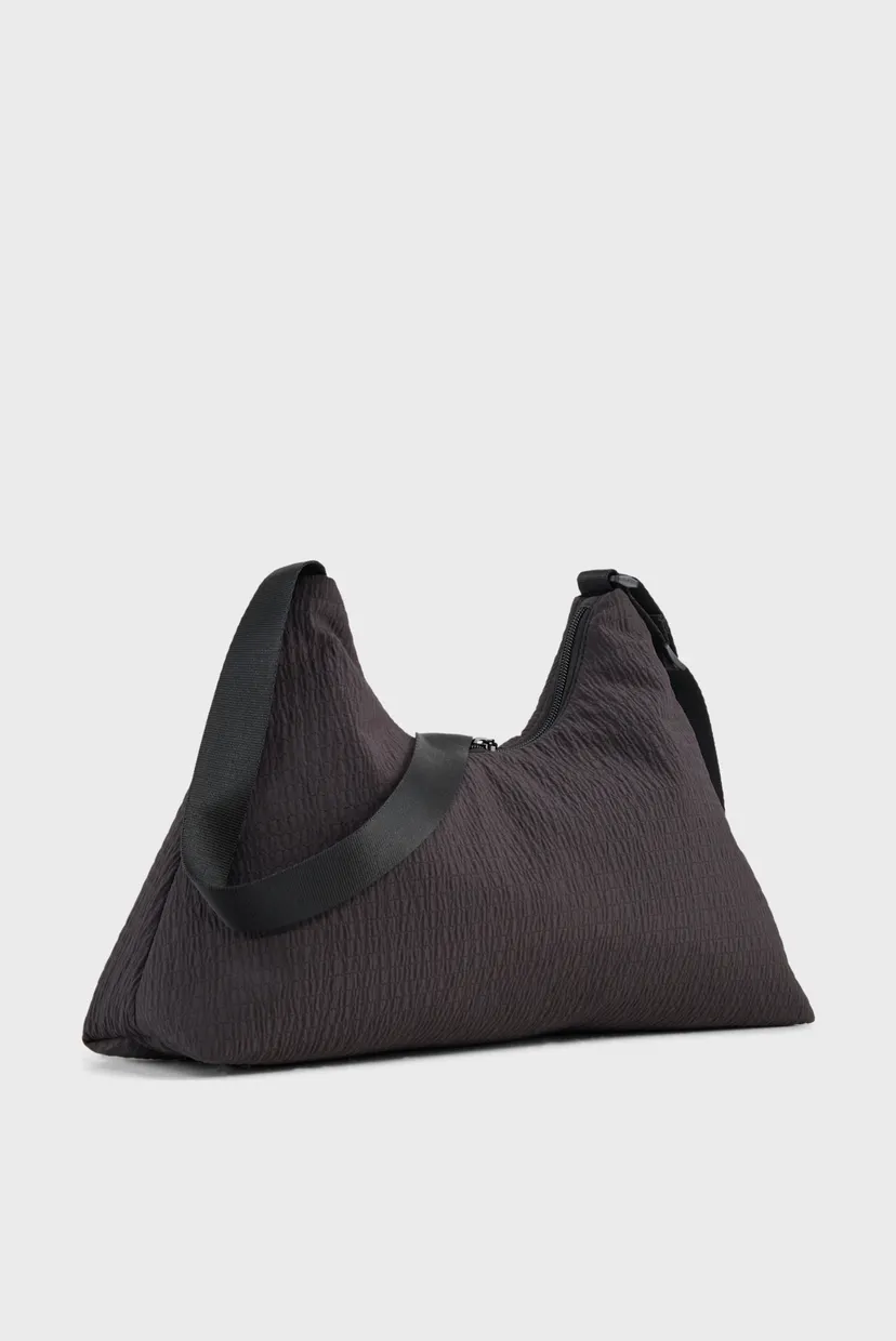 Женская черная сумка UP Medium Prism Bag 3