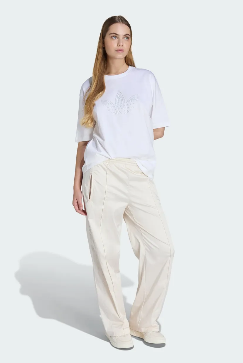 Жіноча біла футболка PEARL TREFOIL adidas KE3428 — MD-Fashion