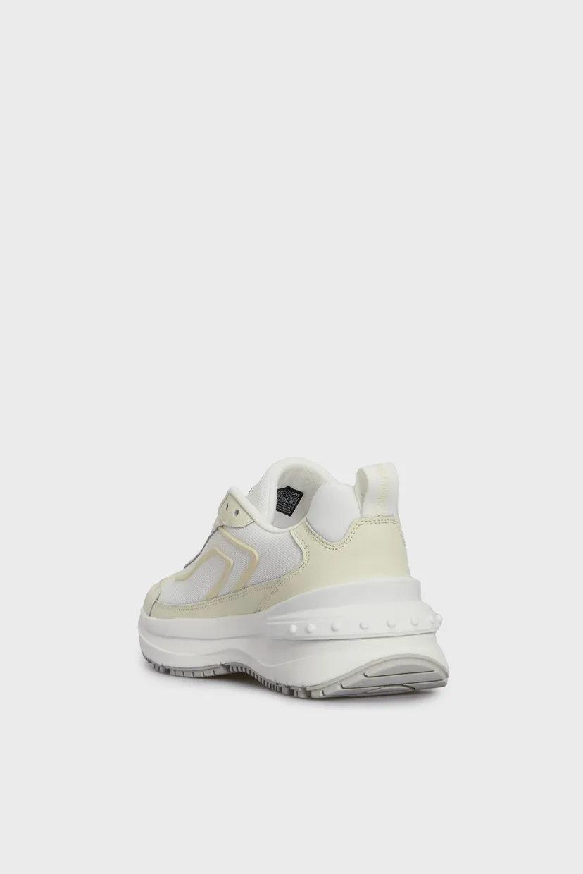 Жіночі кросівки CHUNKY RUNNER LOW LACE WN 5