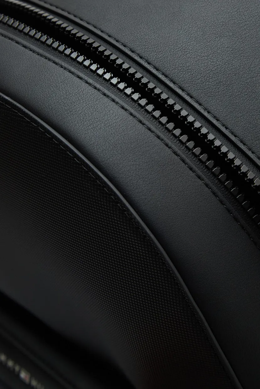 Мужской черный рюкзак FOUNDATION 6