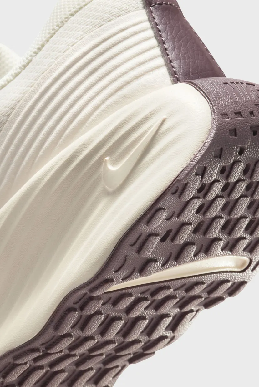 Женские белые кроссовки W NIKE PROMINA 6