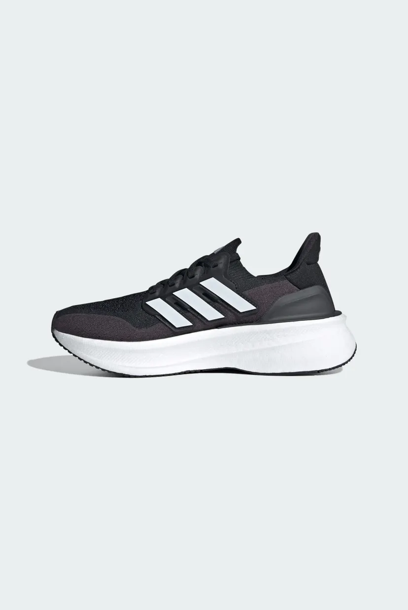 Жіночі чорні кросівки Ultraboost 5 6