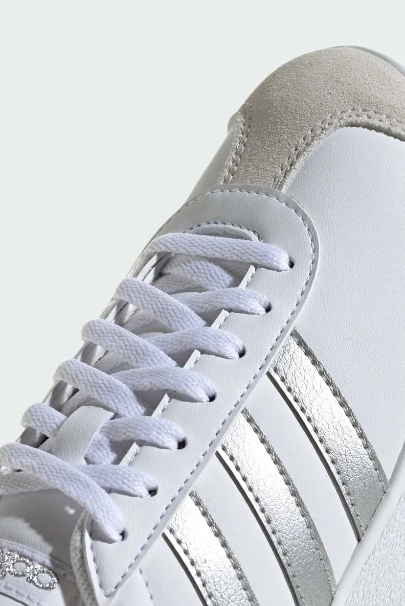 Женские белые сникерсы VL Court Base 7