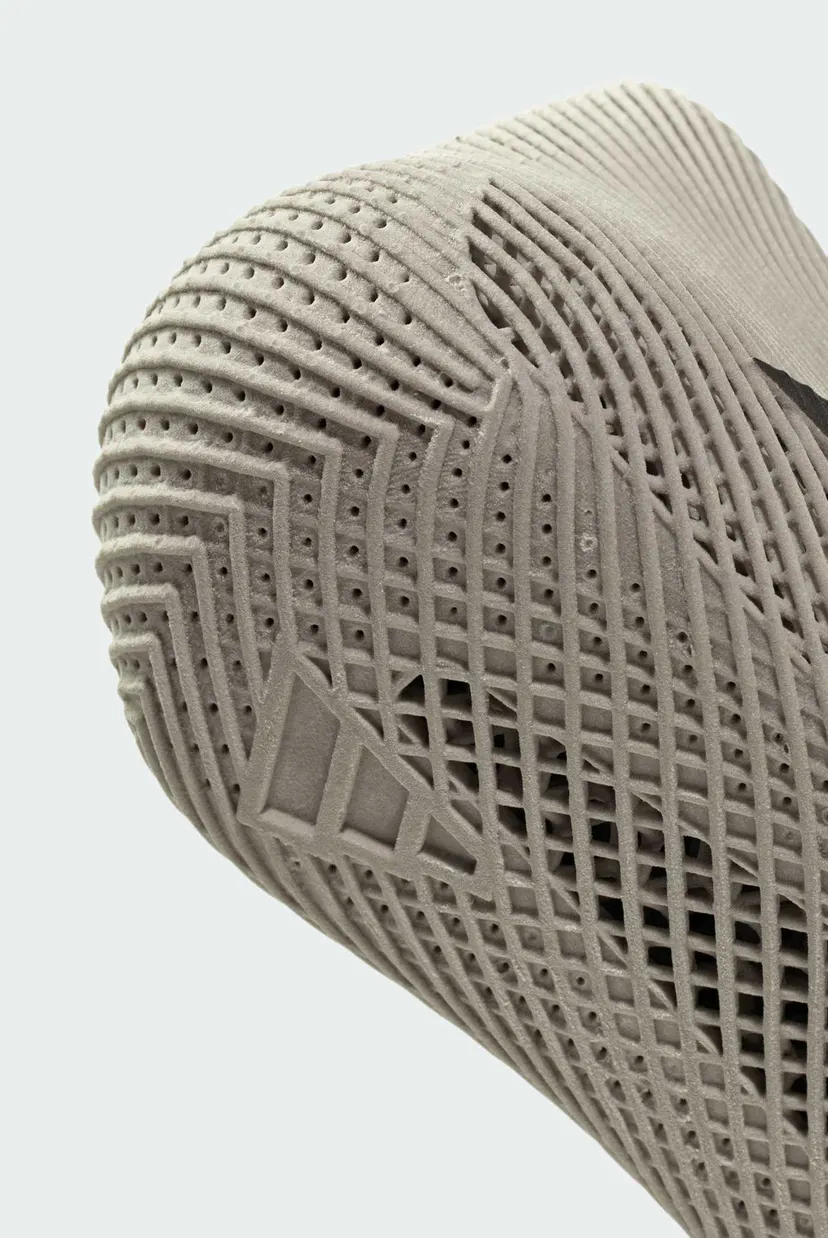 Коричневі кросівки CLIMACOOL 9