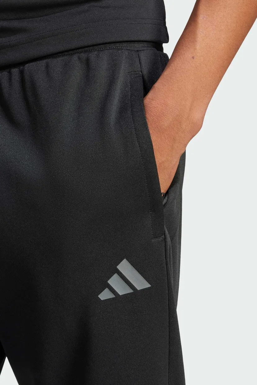 Мужские черные спортивные брюки Sereno AEROREADY Cut 3-Stripes Regular Slim Tapered 4