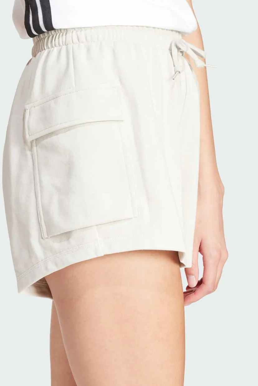 Женские бежевые шорты Essentials Small Logo French Terry Cargo 5