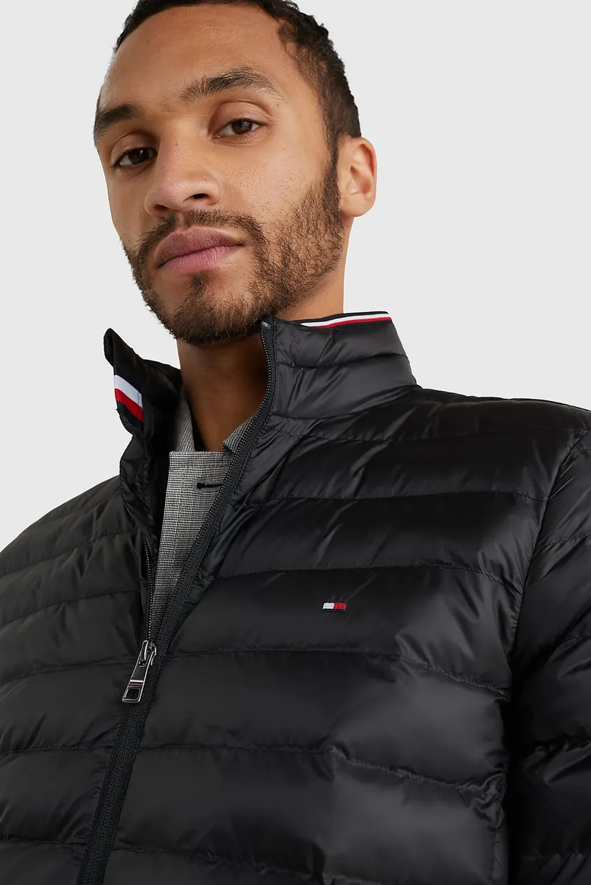 Мужская черная куртка CORE PACKABLE RECYCLED JACKET 4