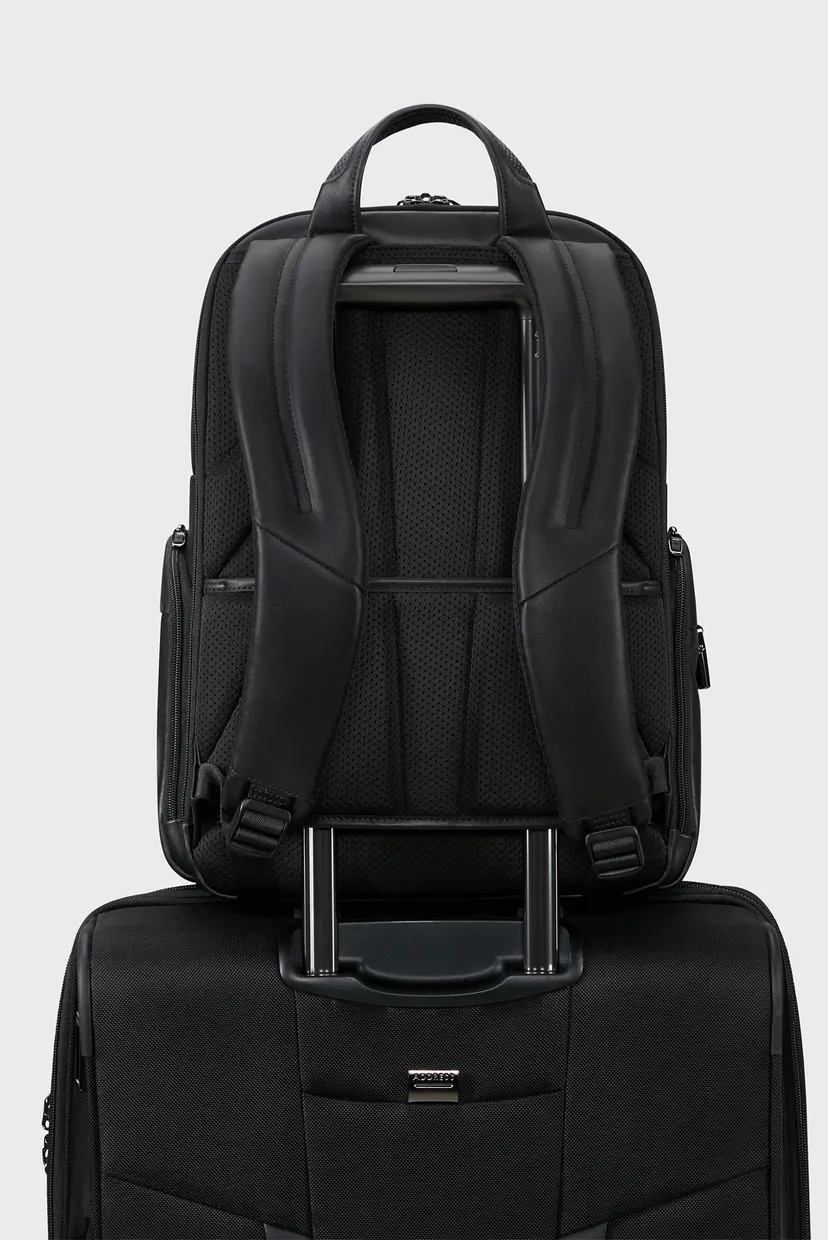 Чоловічий чорний шкіряний рюкзак PRO-DLX 6 6