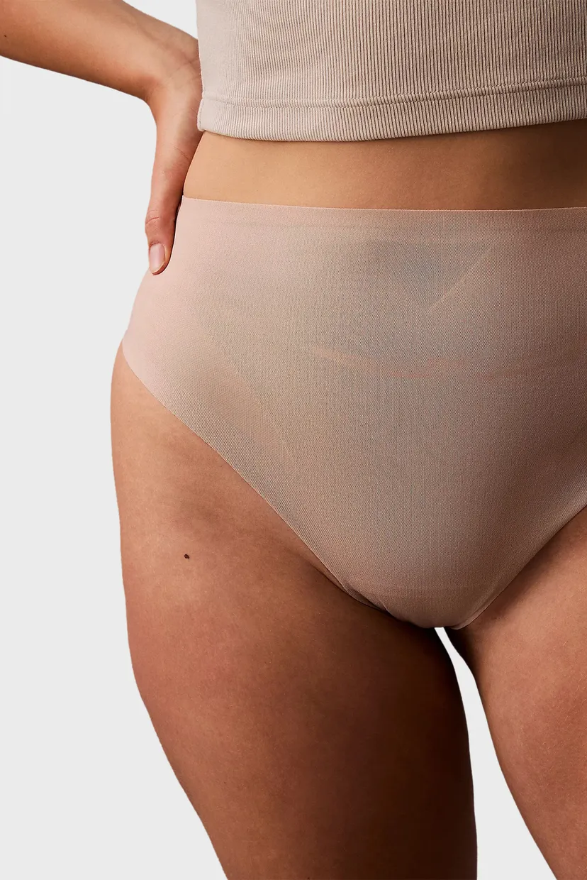 Женские бежевые трусики SCULPTED FIRM MESH THONG 5